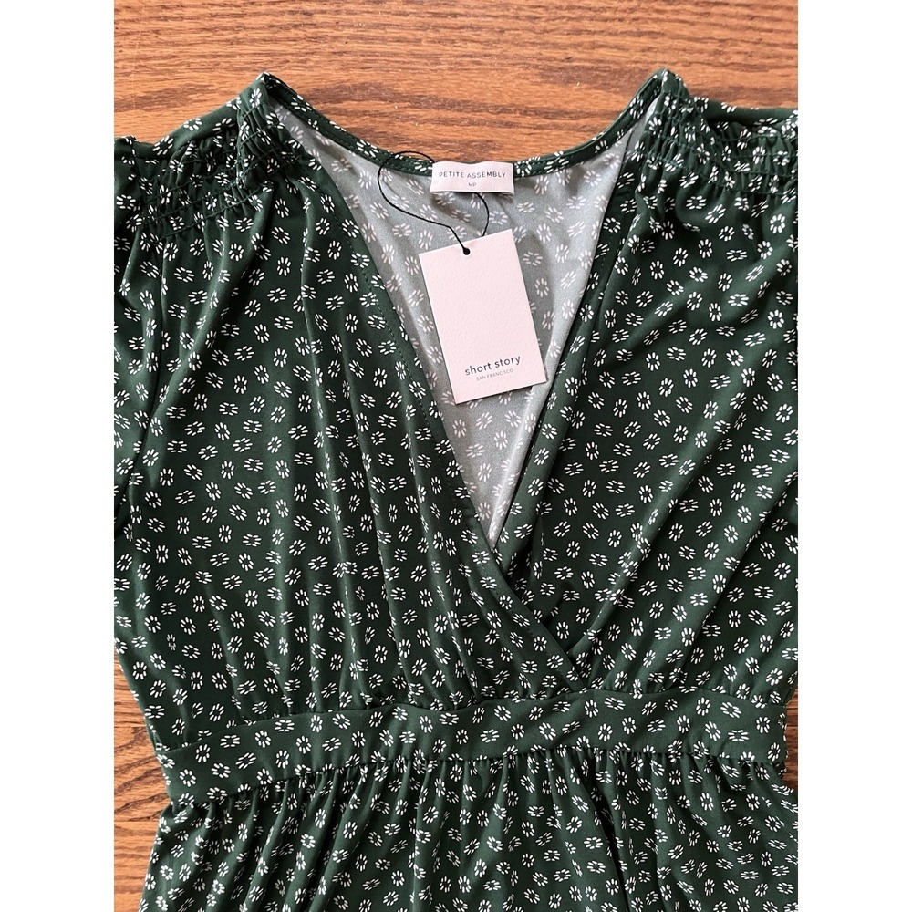 Petite Assembly Women's Petite Half Sleeve Floral Wrap Dress Green/White Size MP - Picture 2 of 7